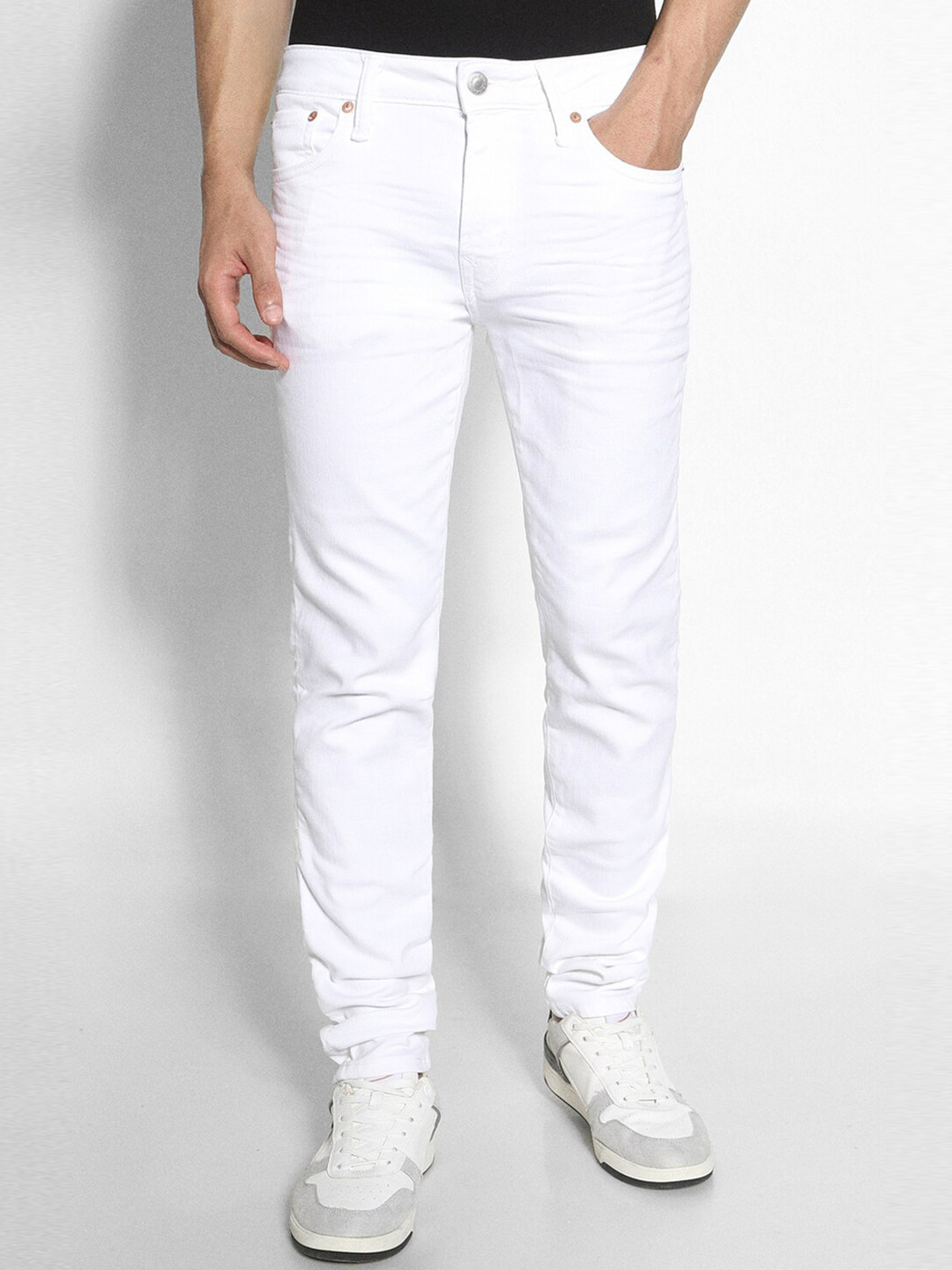 AMERICAN EAGLE OUTFITTERS Men Mid Rise Skinny Fit Clean Look Stretchable Jeans
