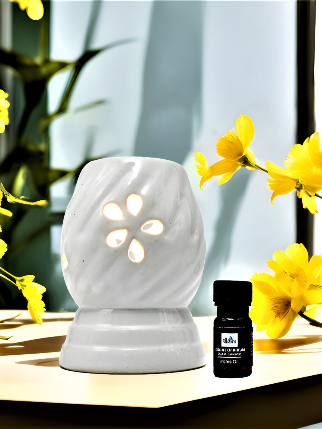 Shree Murti White Ceramic Aroma Oil Diffuser 10 ml