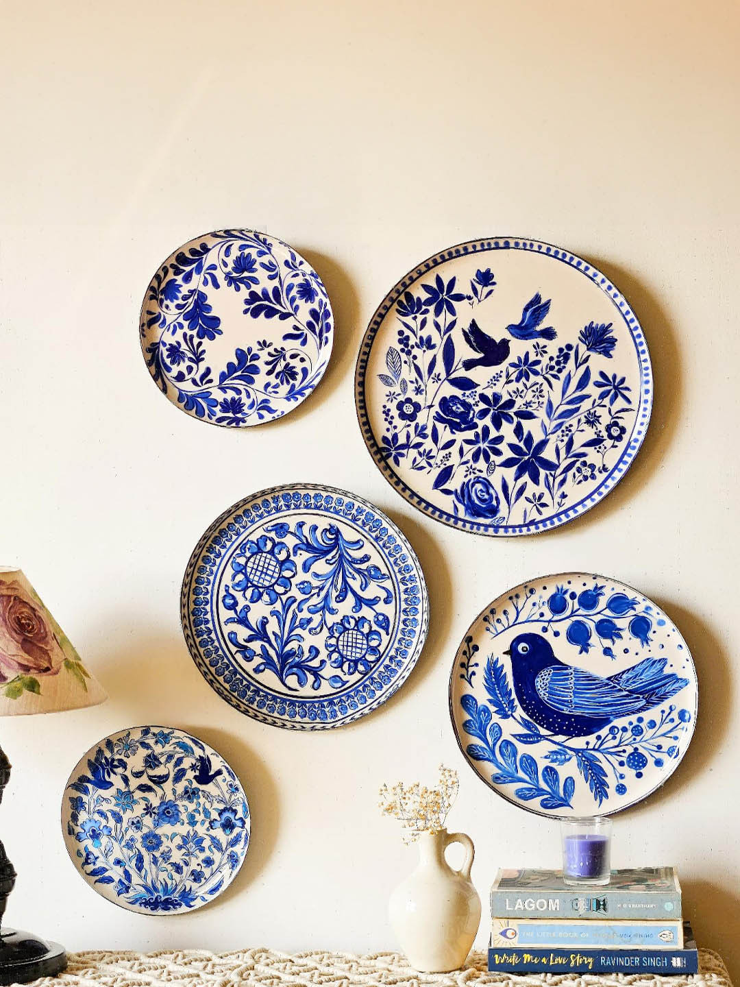 Ritualistic Holland Delft Art Metal Crafted Ceramics Glossy Hall 5Pcs Wall Plates-10In