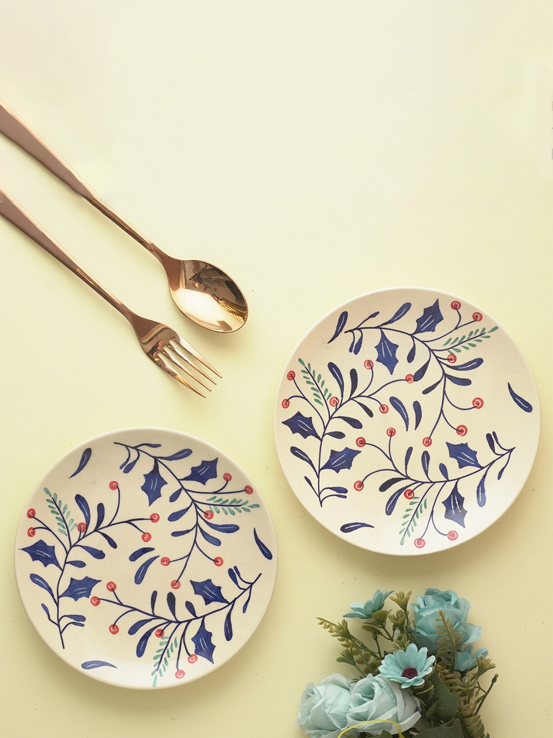 The Decor Mart 2 Pieces Cream-Coloured & Blue Hand Painted Ceramic Matte Plates