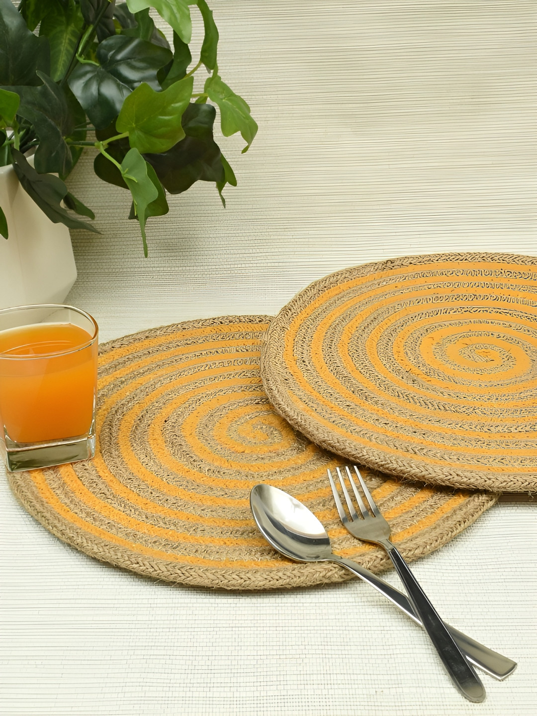 HOMADORN Brown & Yellow 6 Pieces Braided Cotton Round Reversible Table Placemats