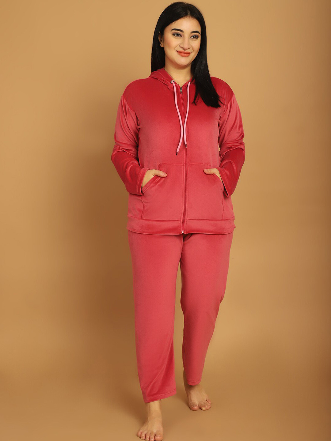 TAG 7 Hooded Neck Long Sleeve Velvet Sweatshirt With Pyjamas