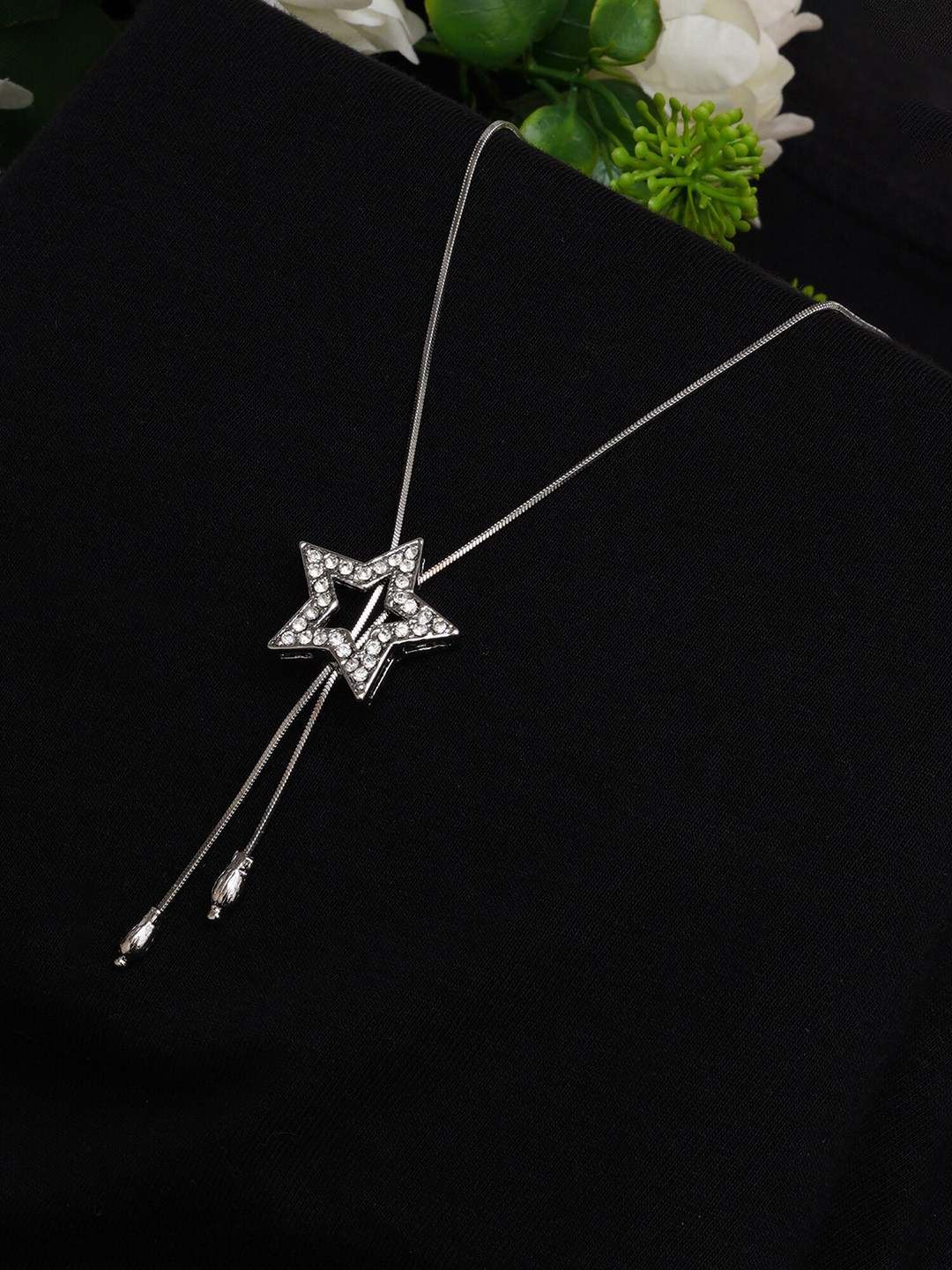 Mali Fionna Silver Plated Cubic Zirconia-Stone Studded Star-Shape Pendant With Chain