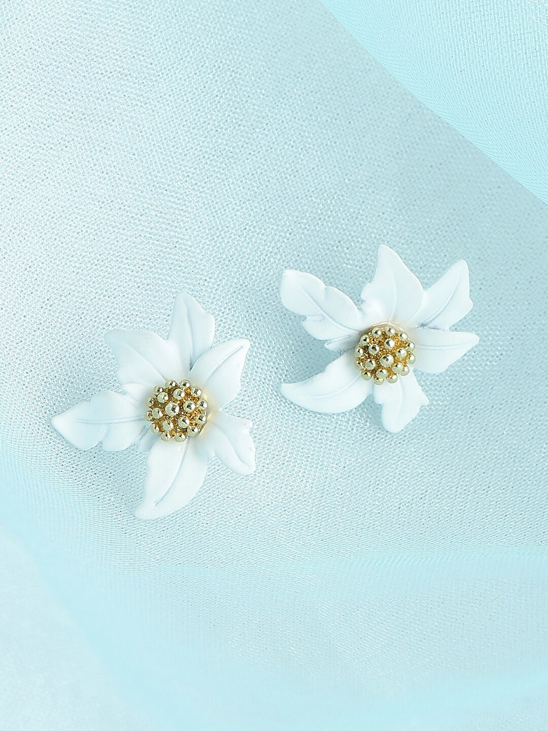 DressBerry White Gold Plated Floral Studs Earrings