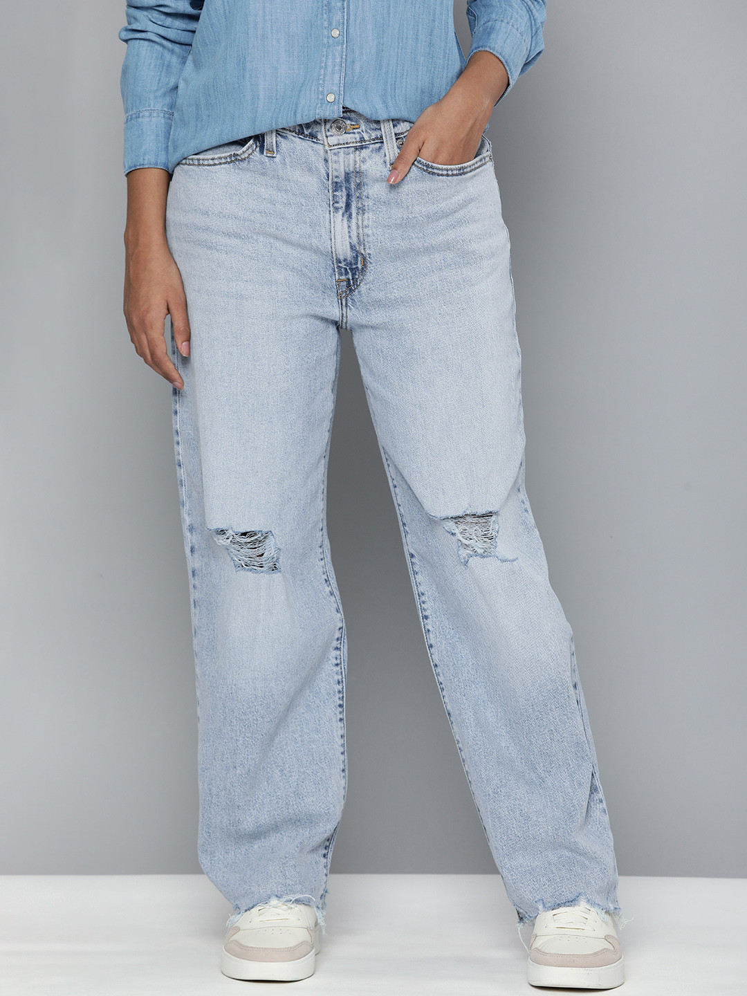 Levis Women High-Rise Baggy Mildly Distressed Light Fade Stretchable Jeans