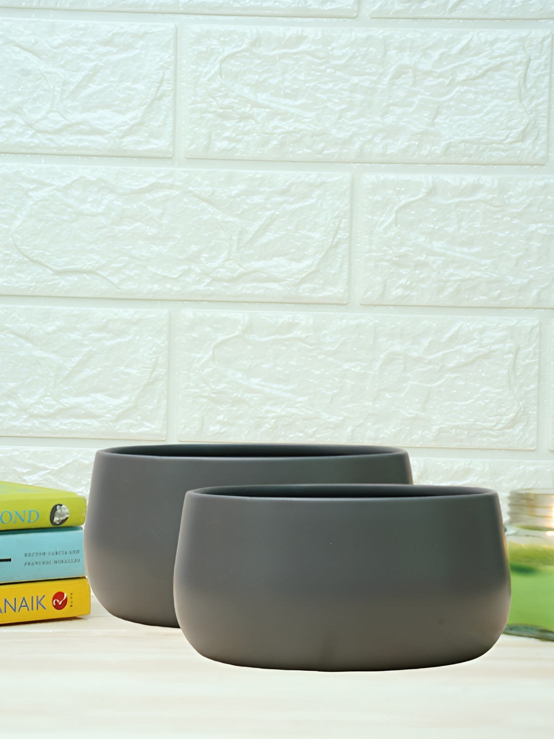 GOLD DUST Grey 2 Pieces Metal Planters