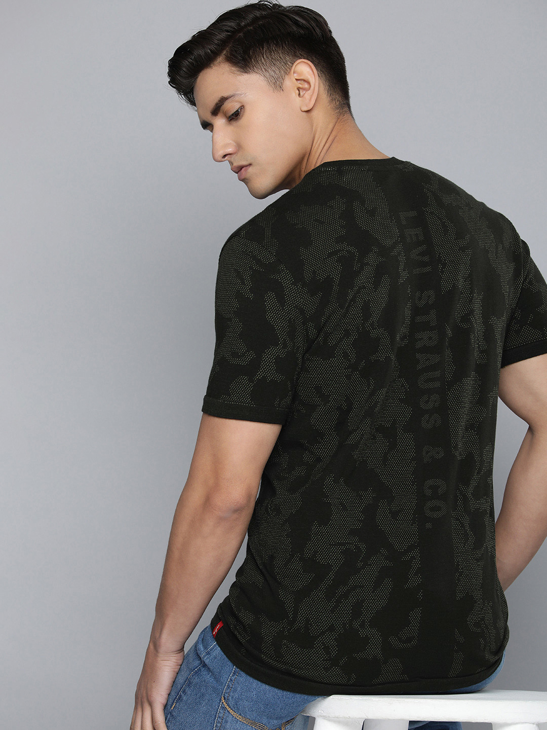 Levis Self Design Camouflage Slim Fit T-shirt