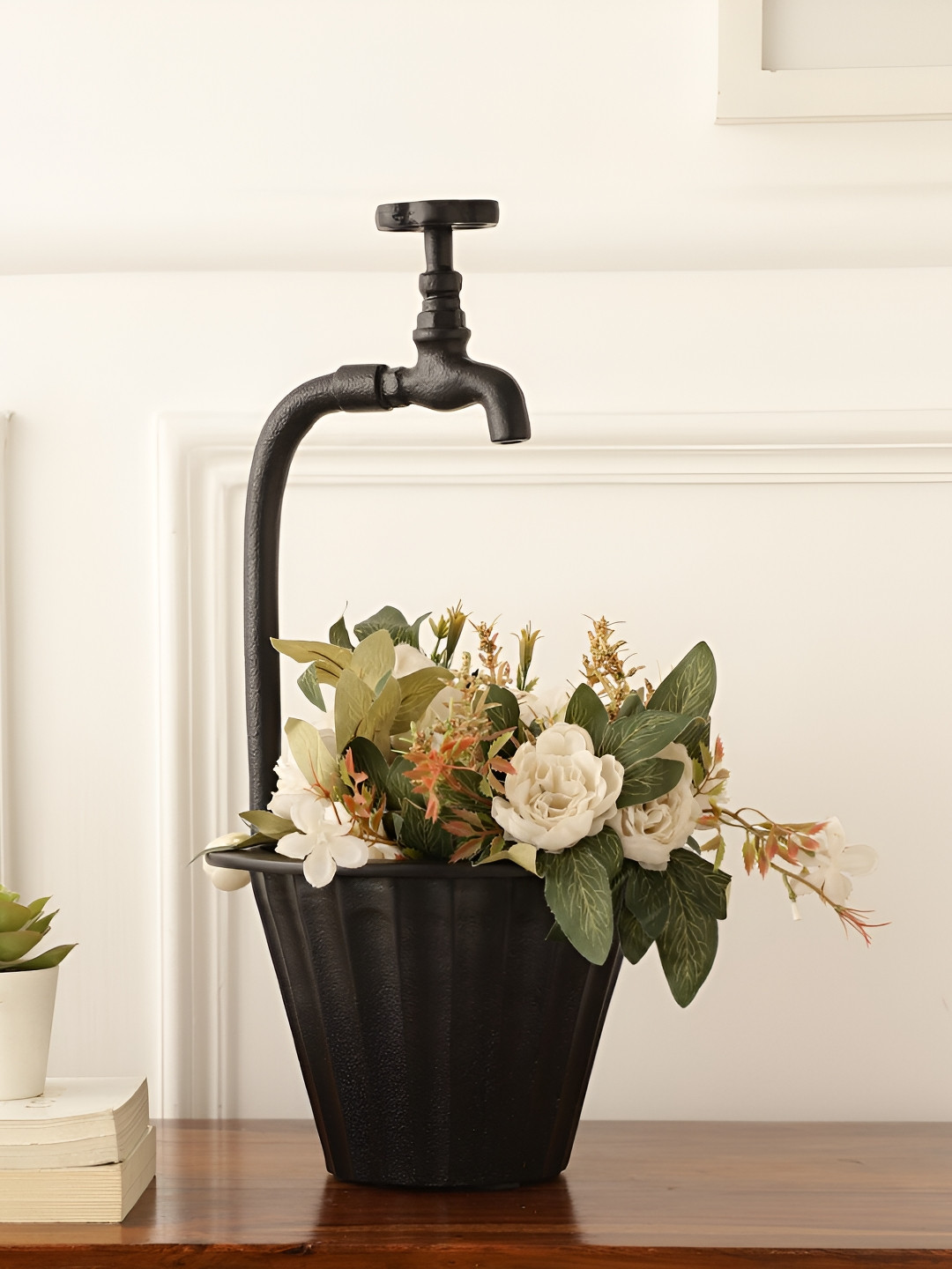 Decor de Maison Black Metal The Nal Planter