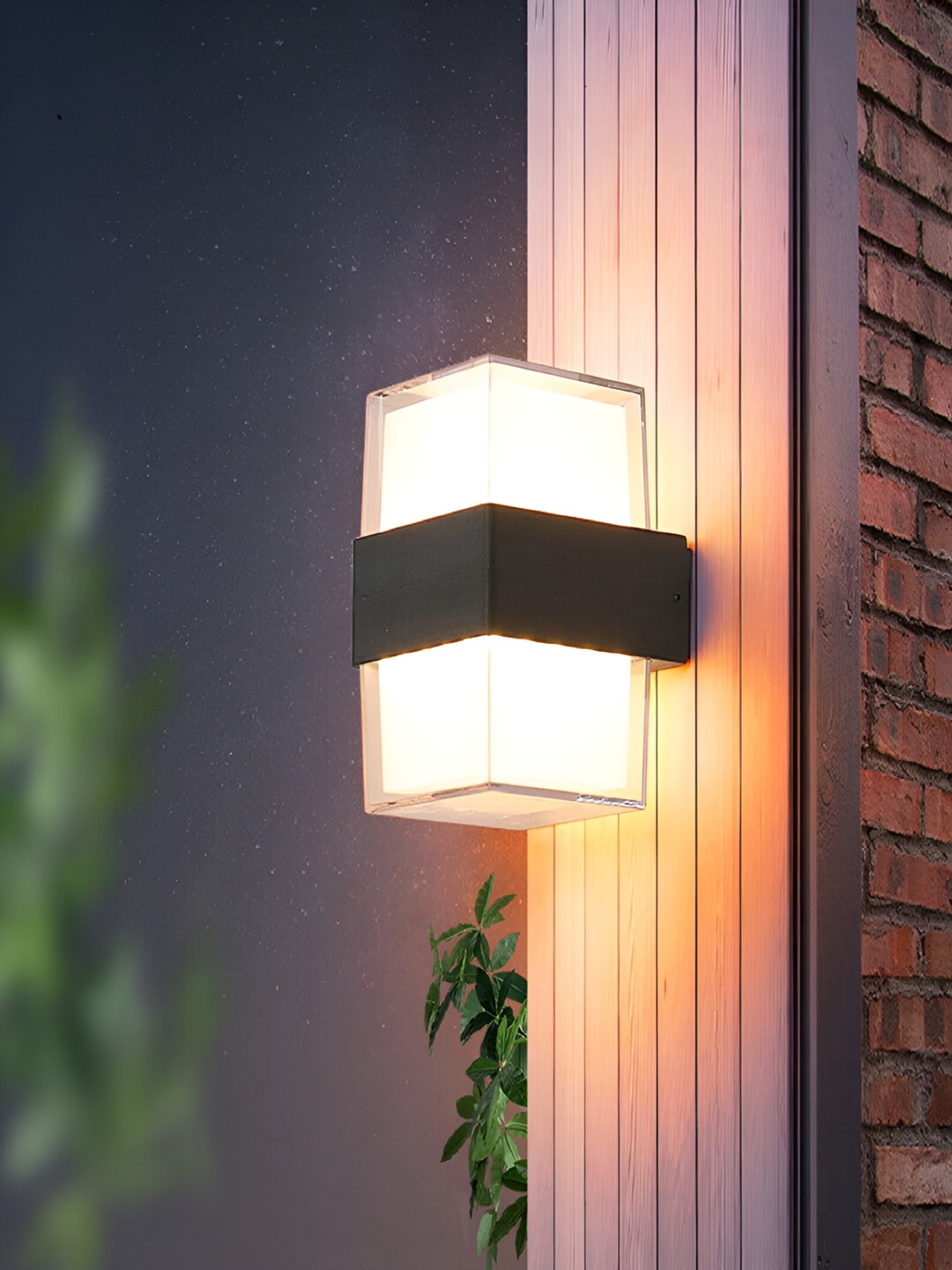 Mufasa Black 10 Watts Up-Down LED Outdoor Lamp