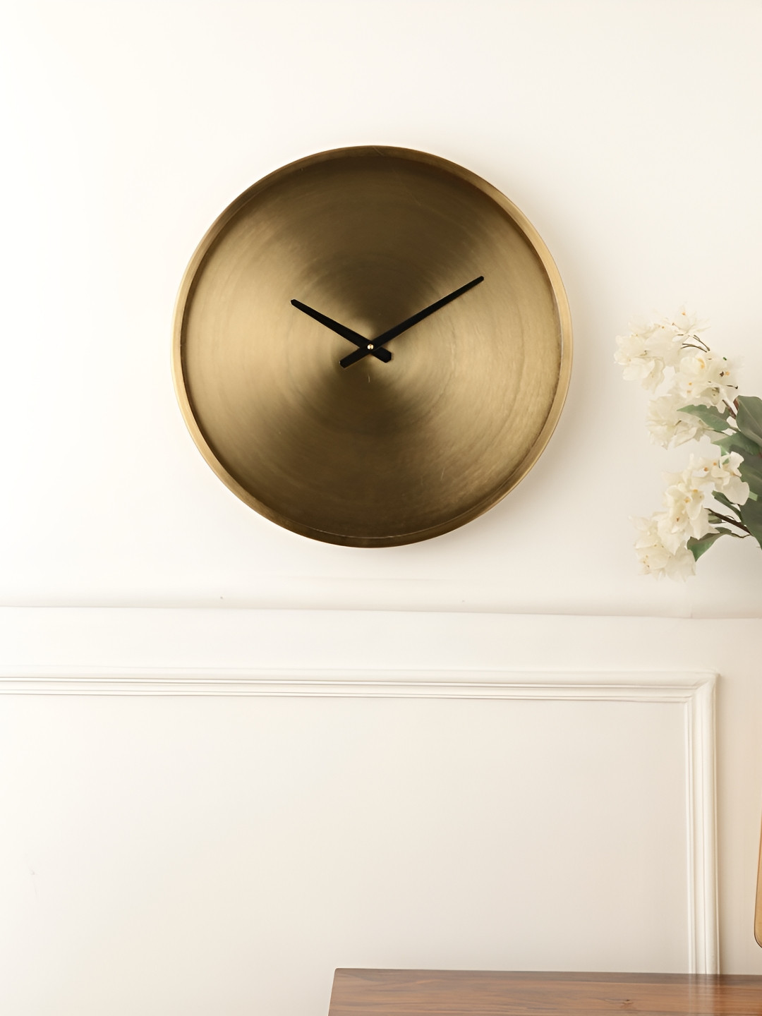 Decor de Maison Gold Metal Large Display Round Battery Analogue Wall Clock-51cm