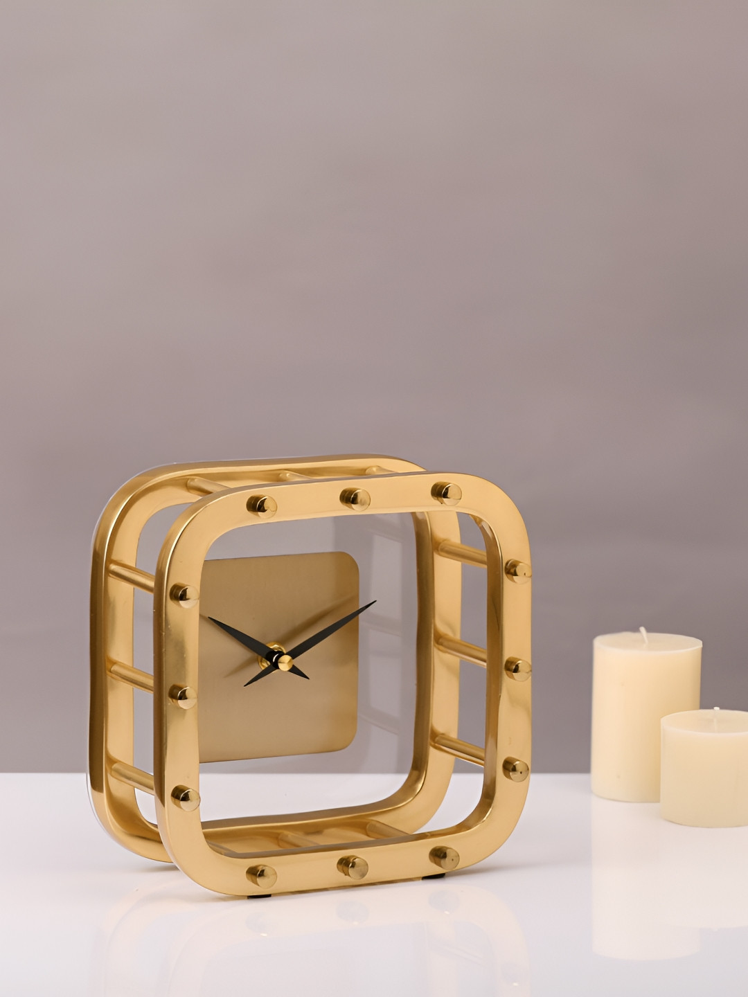 Decor de Maison Gold-Toned Round Metal Table Clock