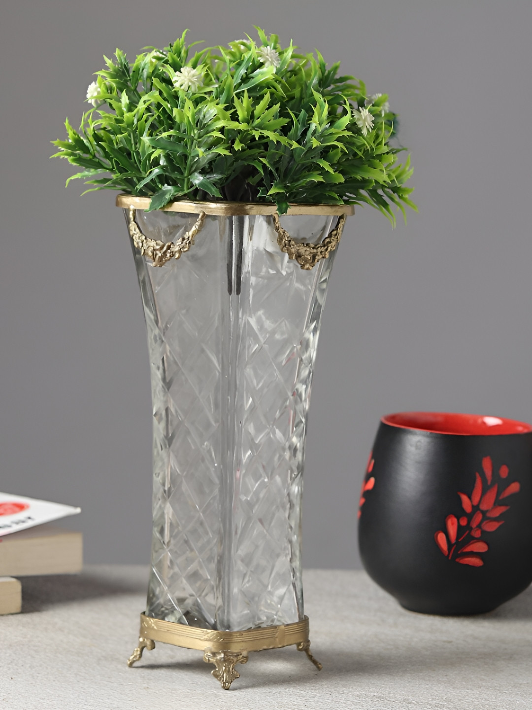 Decor de Maison Diamond Blossom GoldToned & Transparent Glass Vase With brass rings