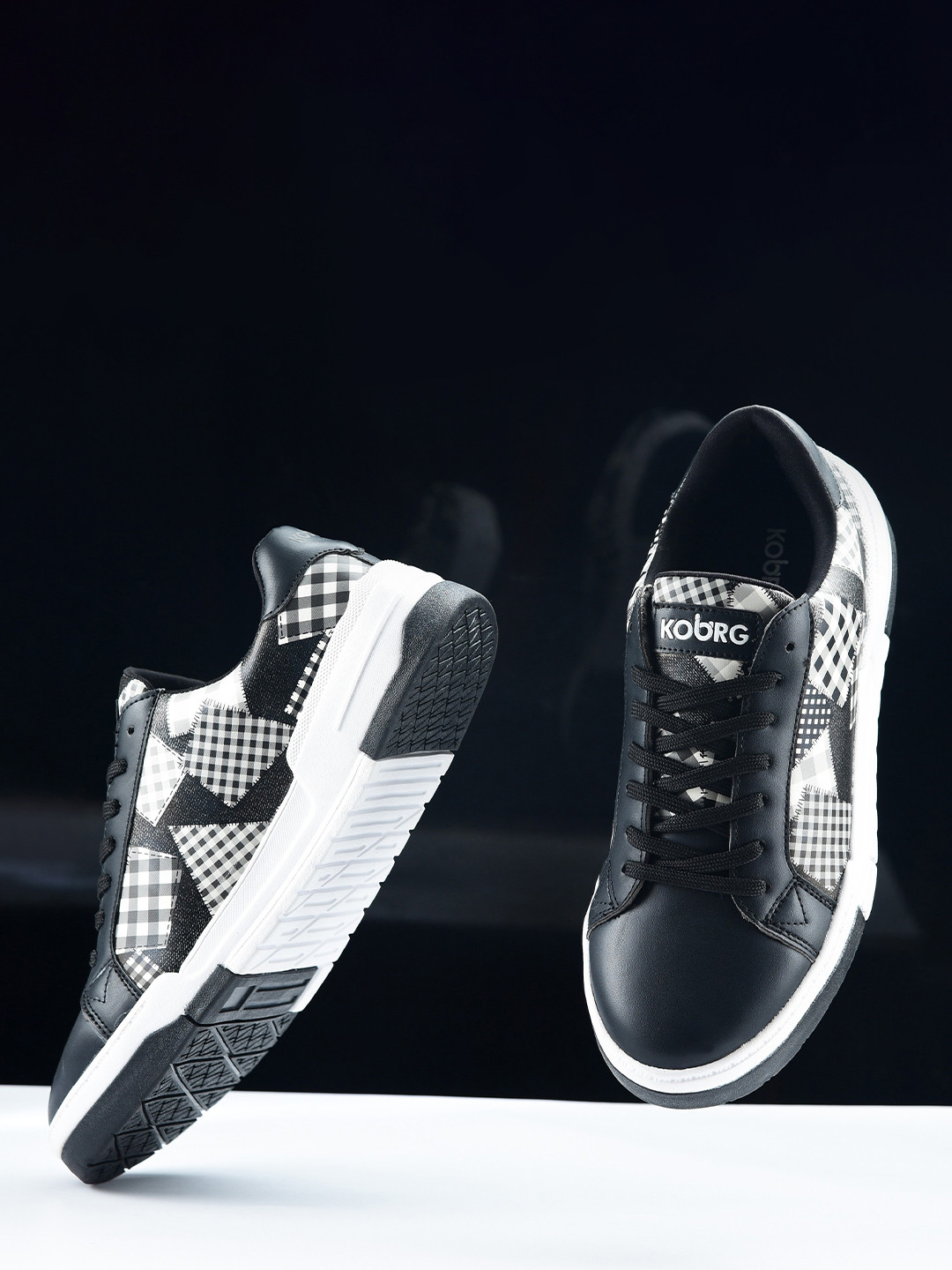 Koburg Men Swift Printed Comfort Insole Sneakers