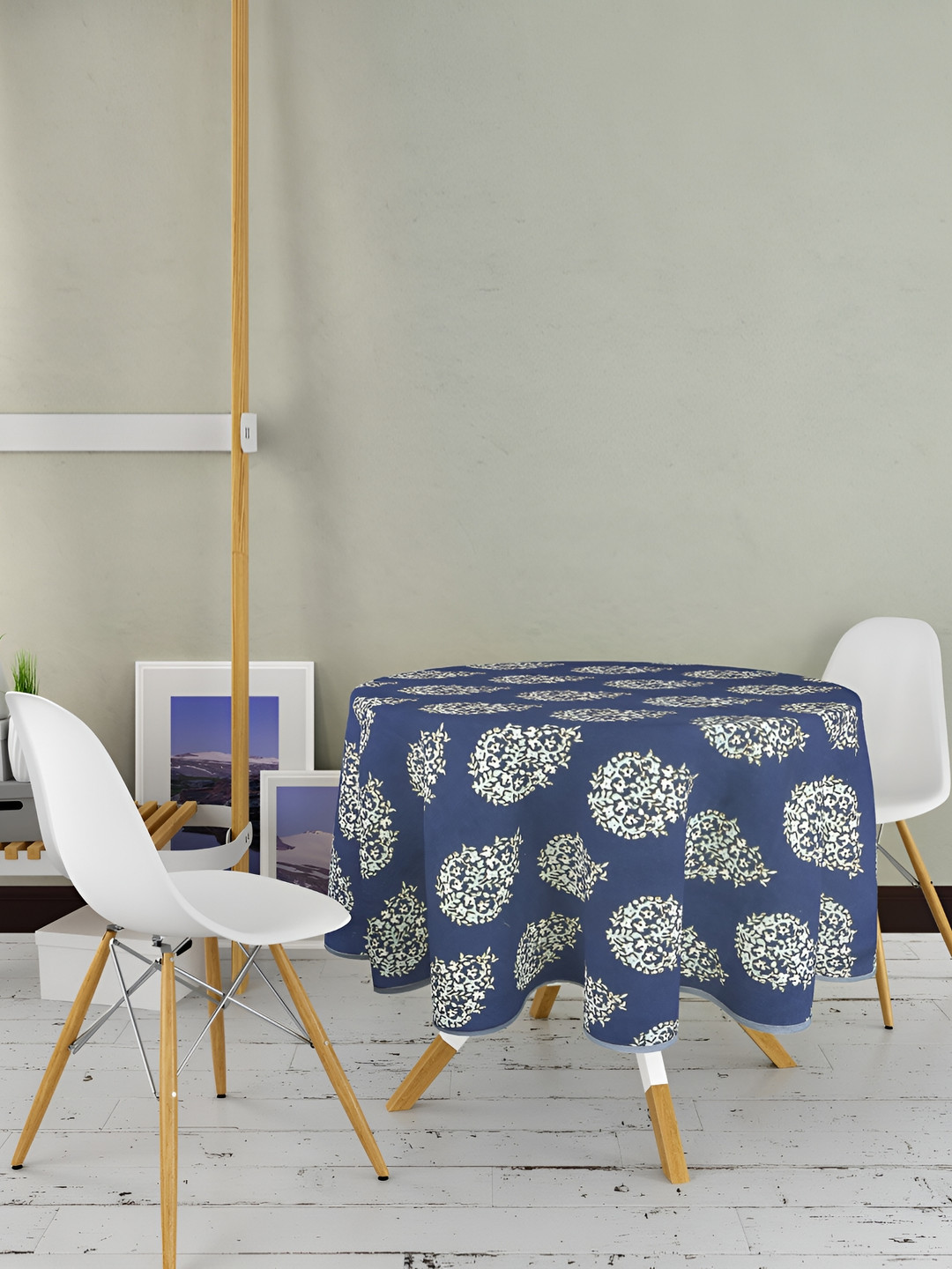 Texstylers Nay Blue & White Floral Printed Cotton Round 4-Seater Anti-Slip Table Cover