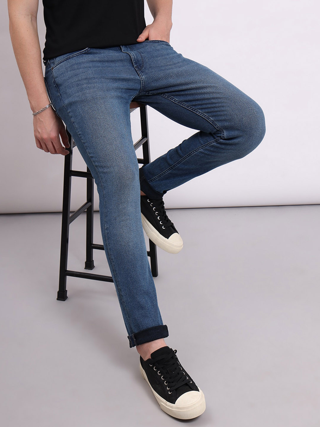 Lee Men Travis Slim Fit Mid Rise Light Fade Stretchable Jeans