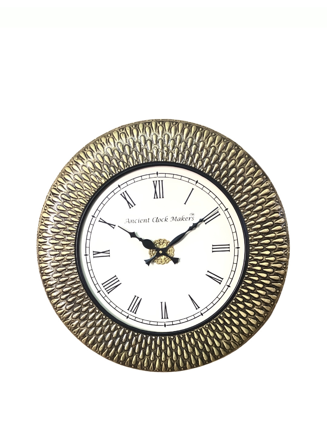 CHRONIKLE Black Round Wood Traditional Wall Clock