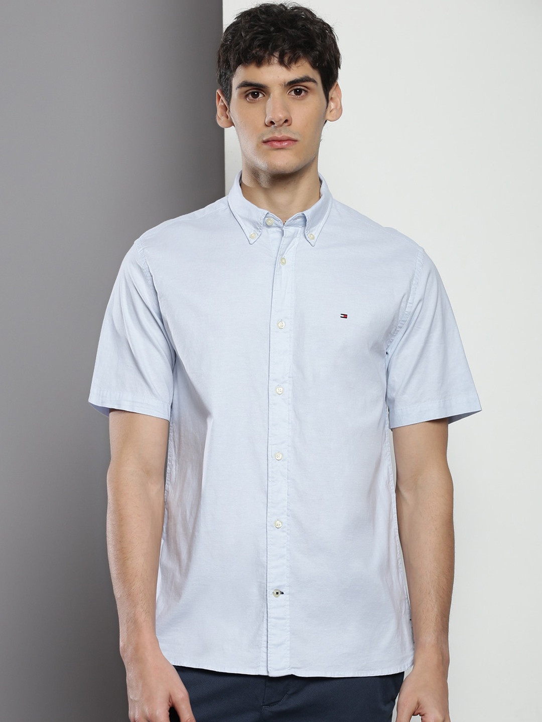 Tommy Hilfiger Short Sleeves Button-Down Collar Casual Shirt
