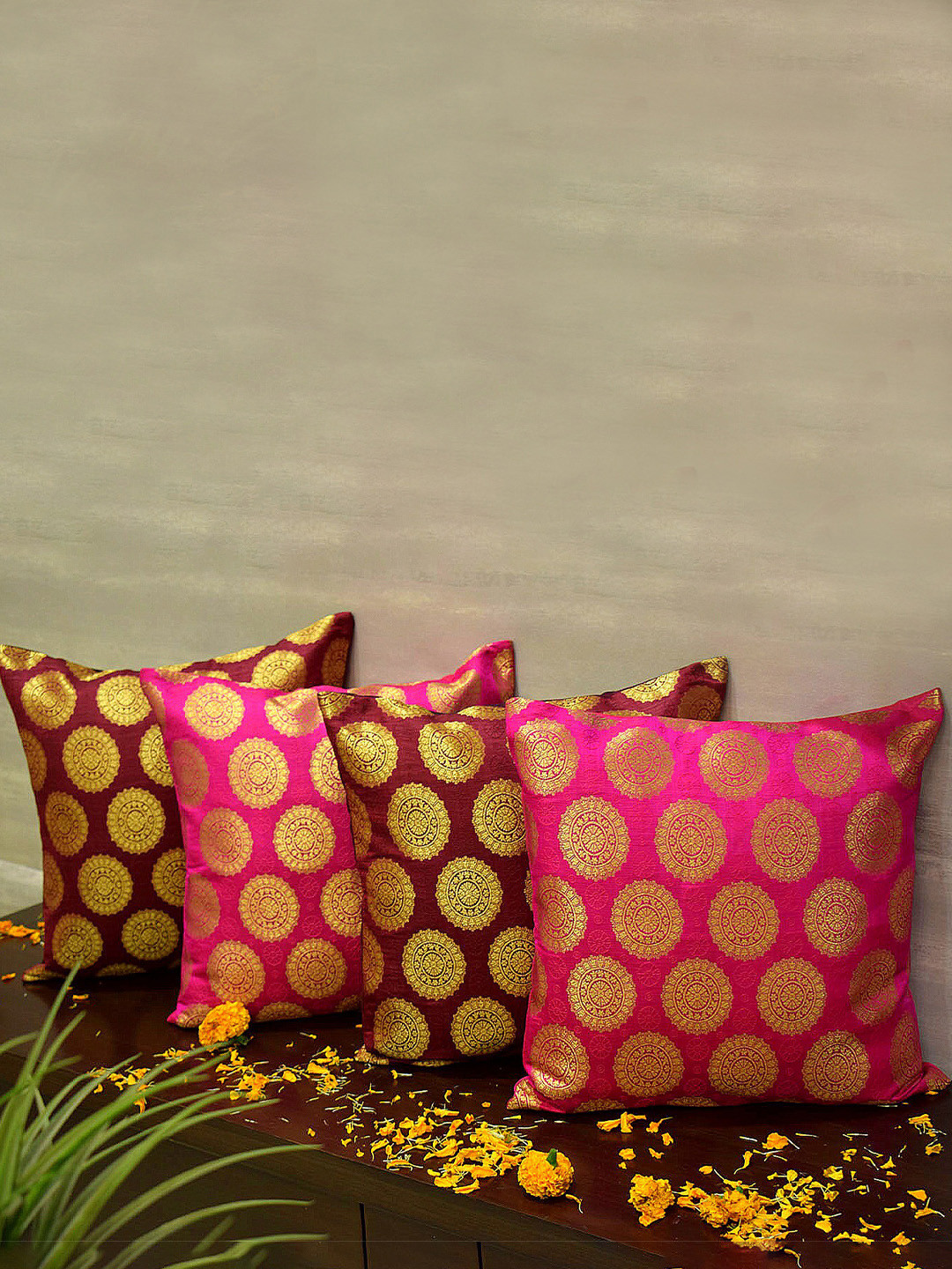 RoyalDeco Magenta & Burgundy 4 Pieces Ethnic Motifs Borcade Square Cushion Covers
