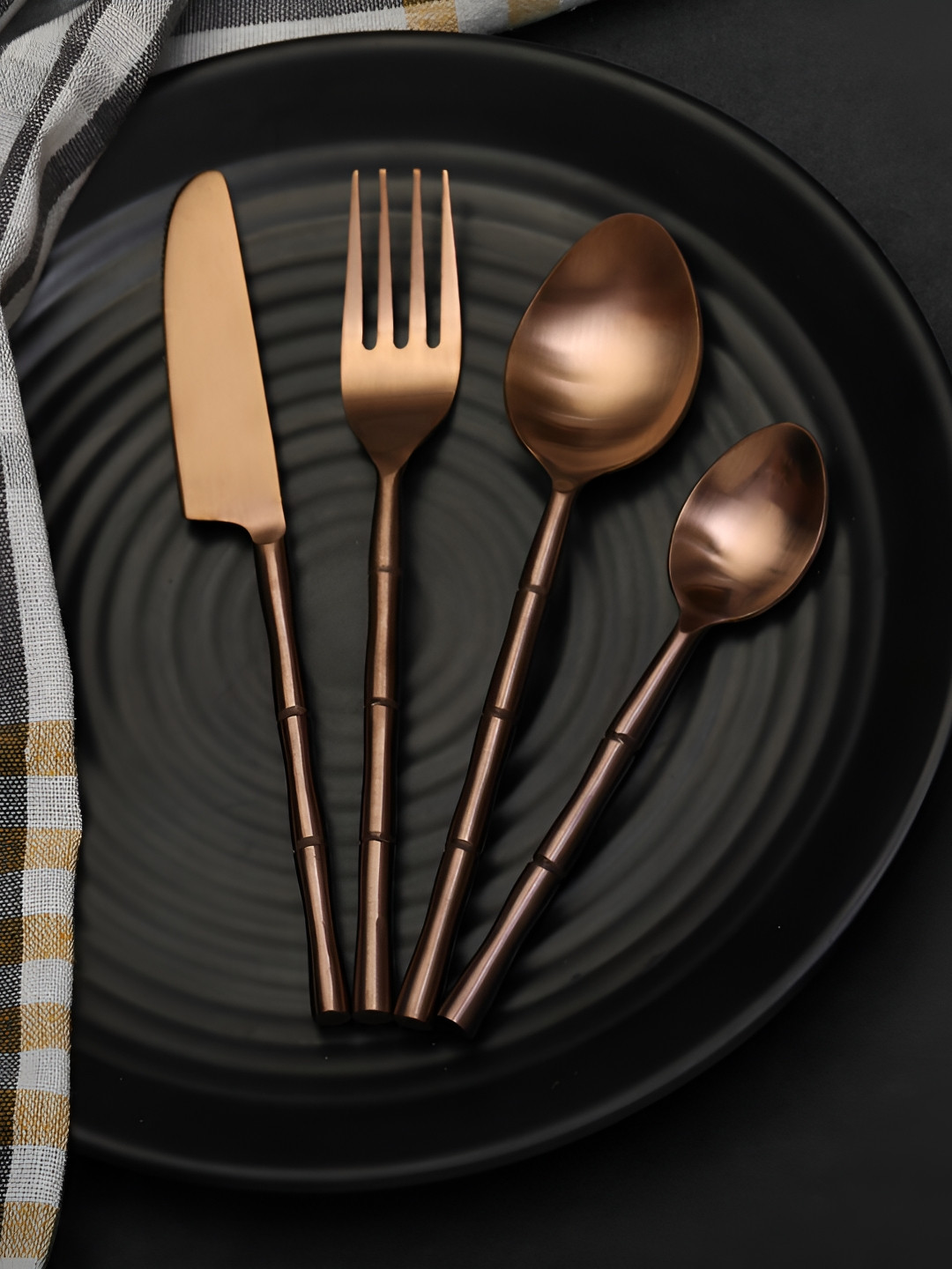Decor de Maison Bamboo Elegance Copper Toned 16 Pcs Textured Stainless Steel Cutlery Set