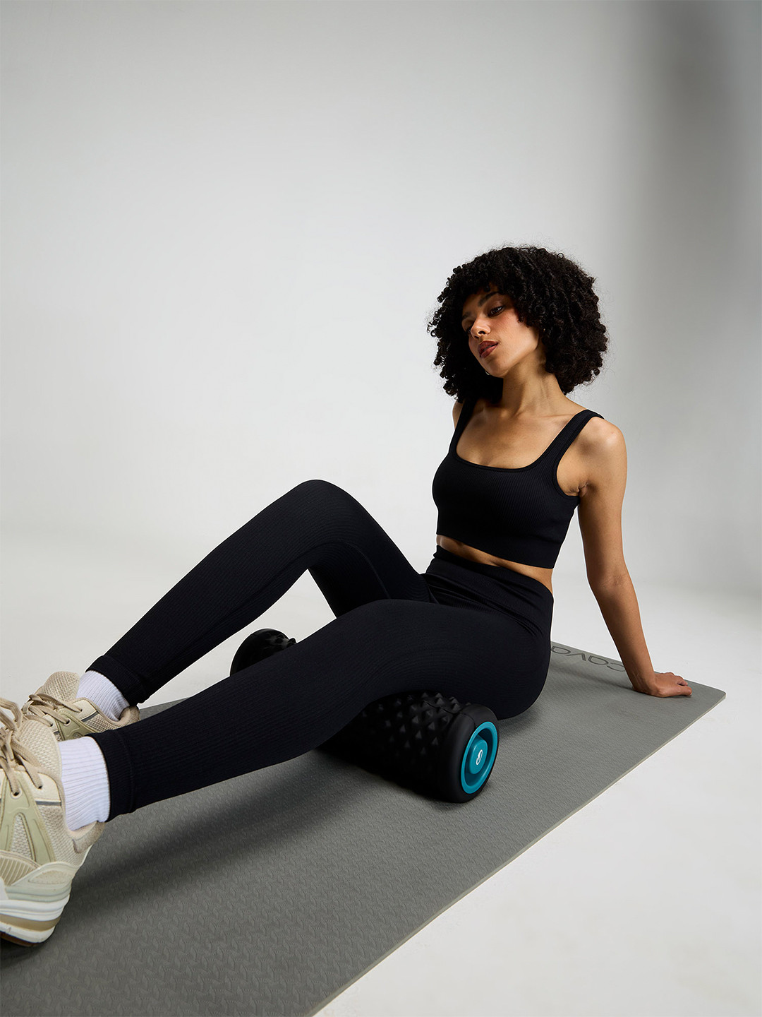 Cava Raven Black Seamless Cinched Leggings