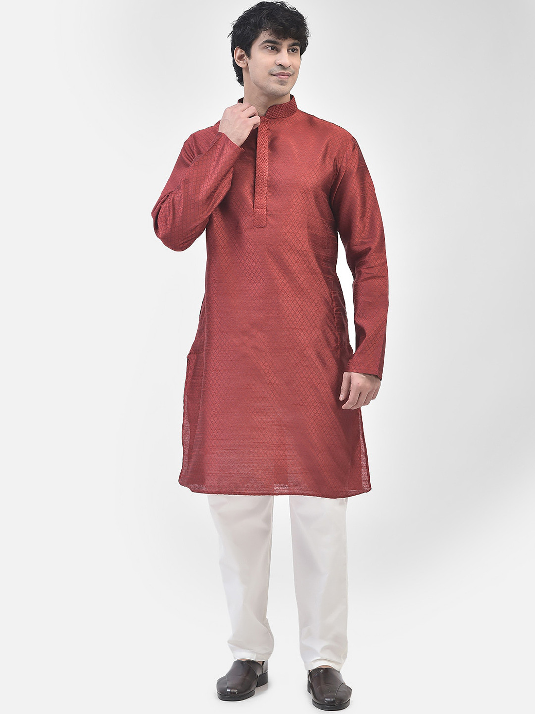 SG LEMAN Ethnic Motifs Woven Design Thread Work Detailed Straight Kurta With Pyjama
