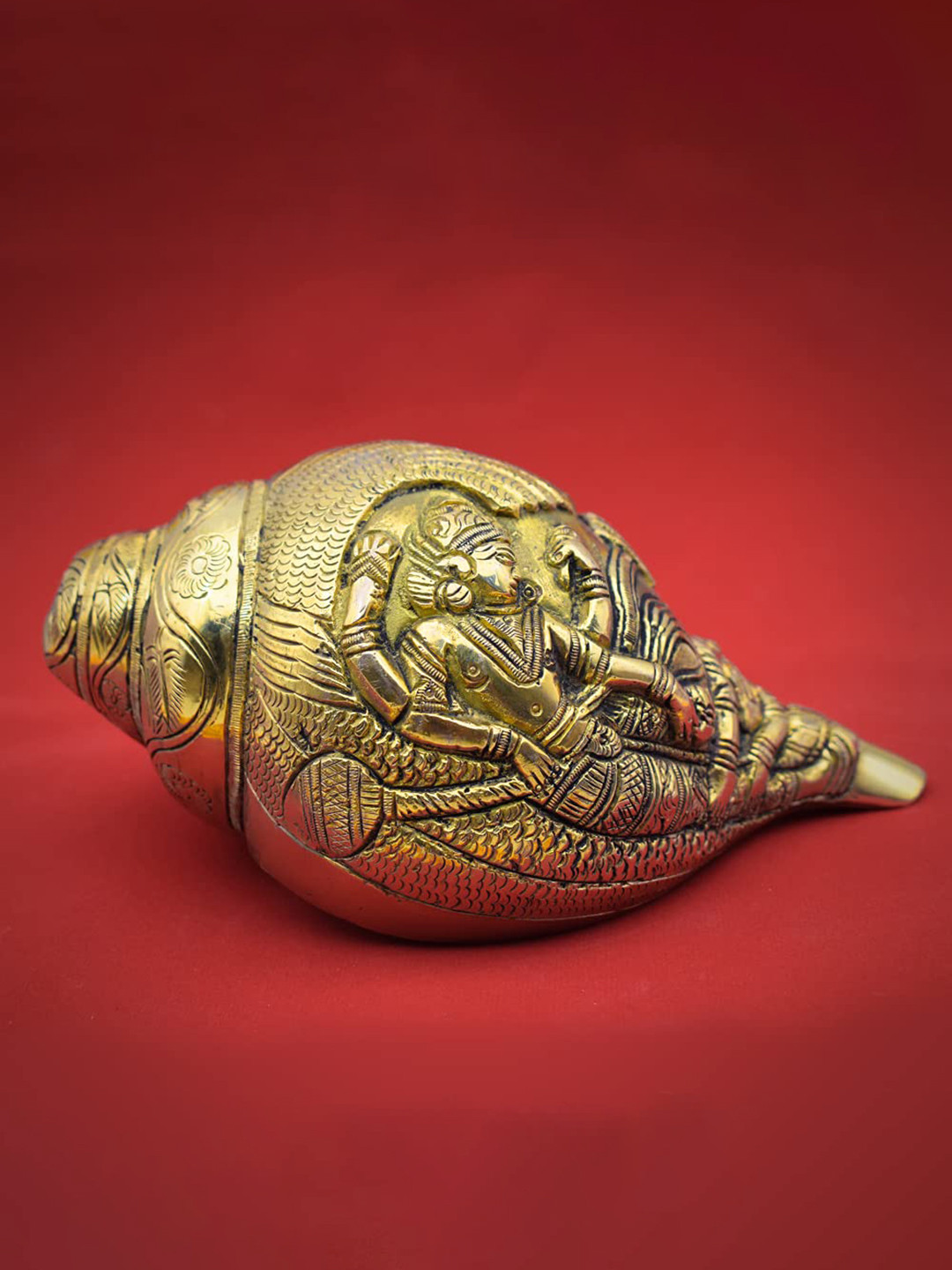 PujaNPujari Gold-Tone &Yellow Vishnu Lakshmi Carving Sankh