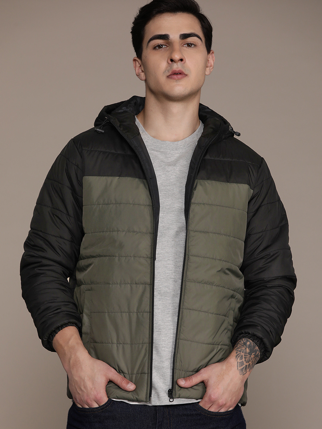 Roadster Men Colourblocked Lightweight Puffer Jacket