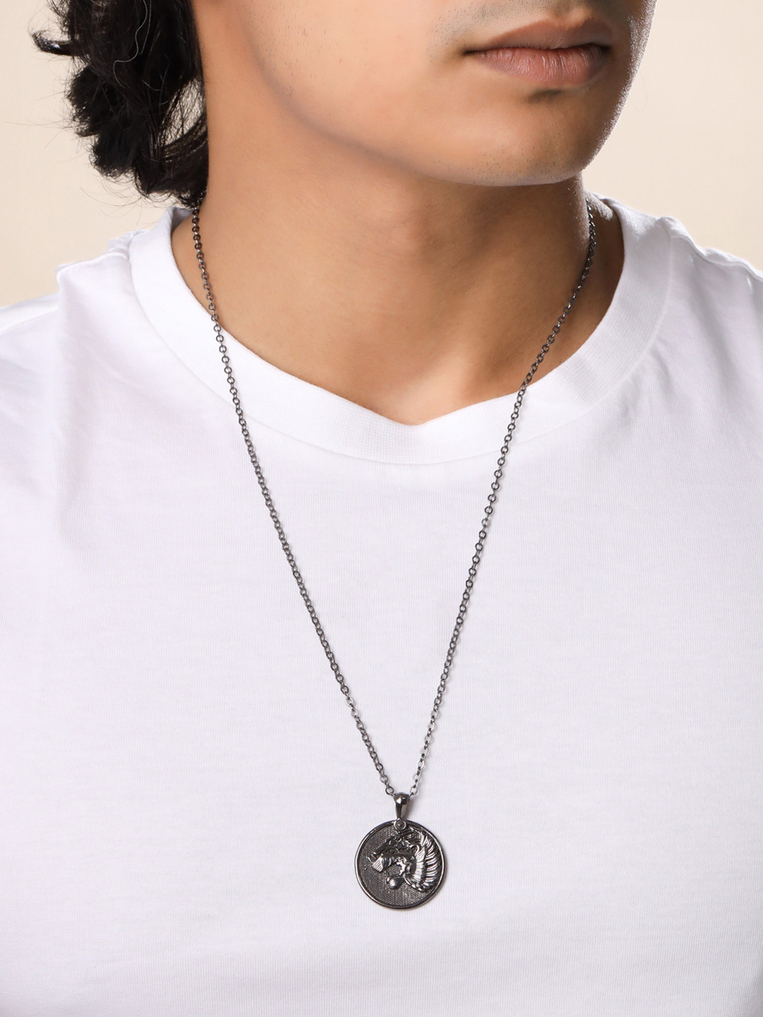 Kicky And Perky 92.5 Sterling Silver Hematite Lion Emboss Pendant With Chain