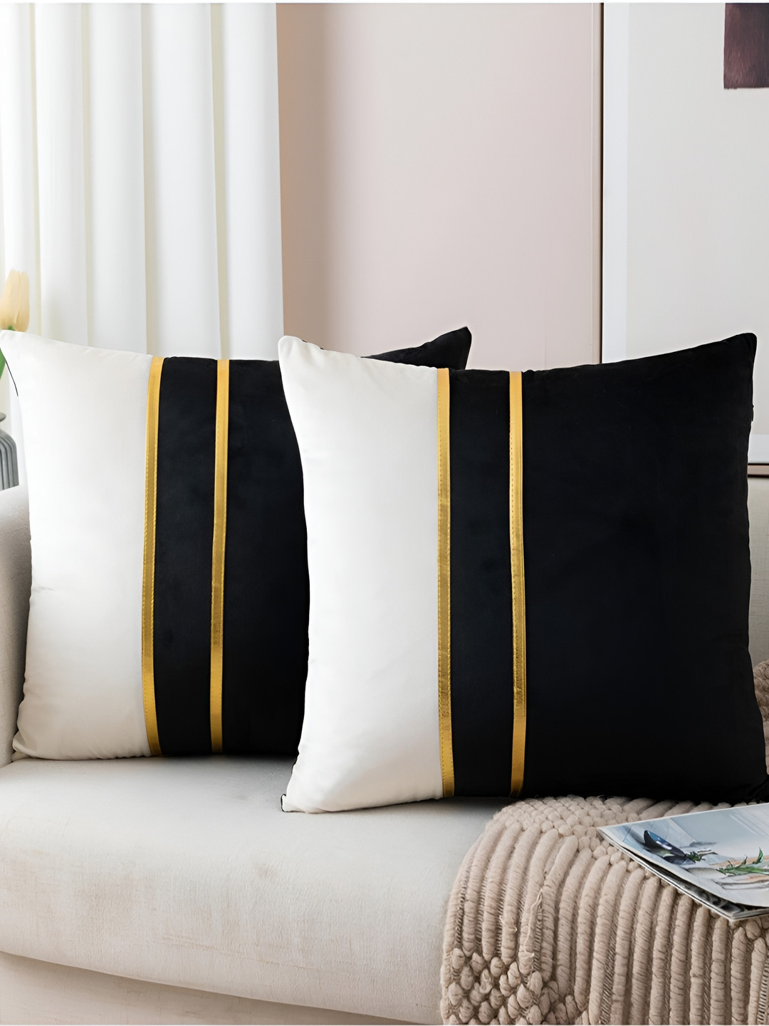 Vinayaka Fab Black & White 2 Pieces Colourblocked Velvet Square Cushion Covers