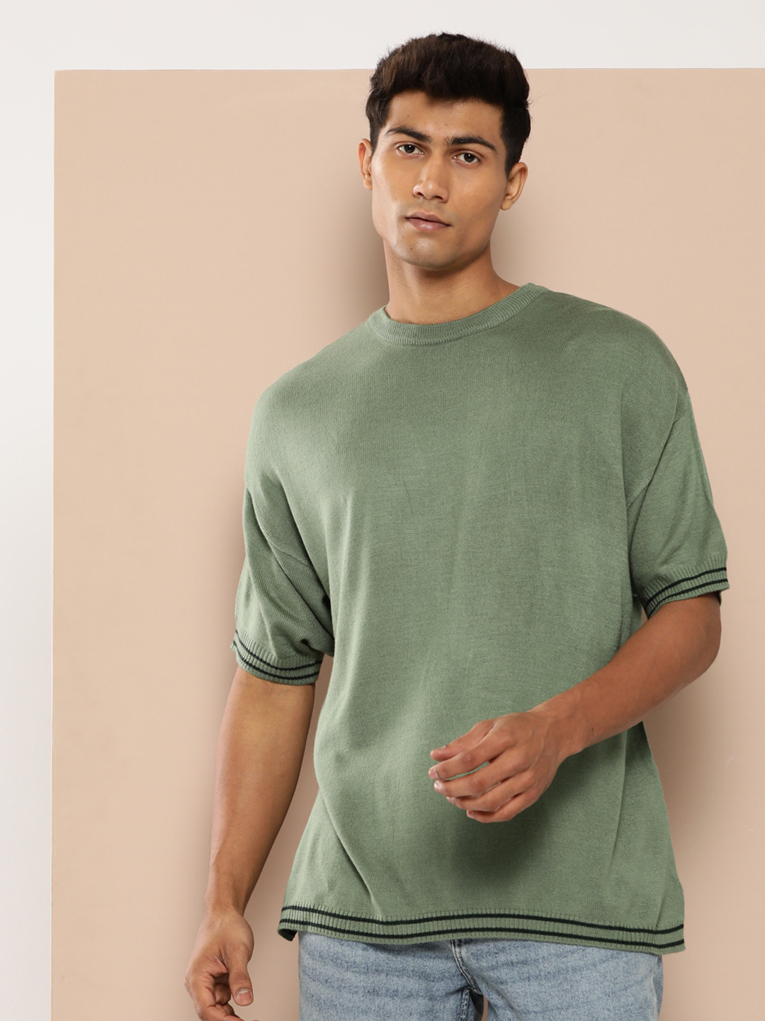INVICTUS Acrylic Drop-Shoulder Sleeves Longline Relaxed Fit T-shirt