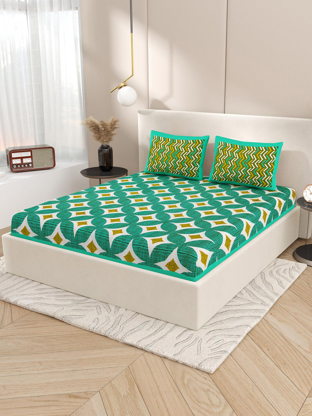 Lali Prints Jaipuri Green Geometric Cotton 130 TC Queen Bedsheet with 2 Pillow Covers-100 x 90 inches