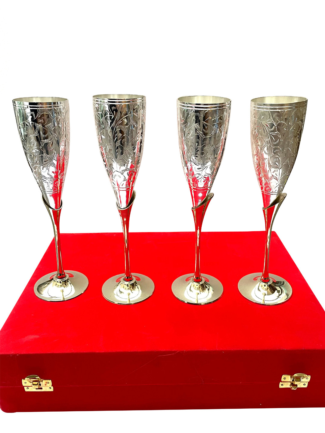 DSH Crafting Your Curiosity Silver Toned 4 Pieces Textured  Brass Wine Glasses 200 ml