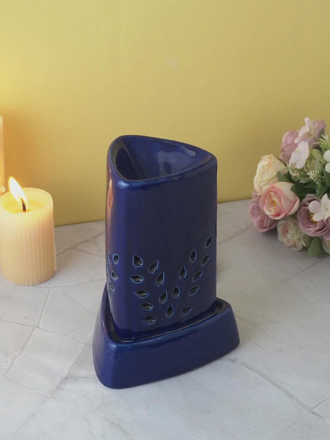 The Decor Mart Blue Ceramic Aroma Oil Diffusers