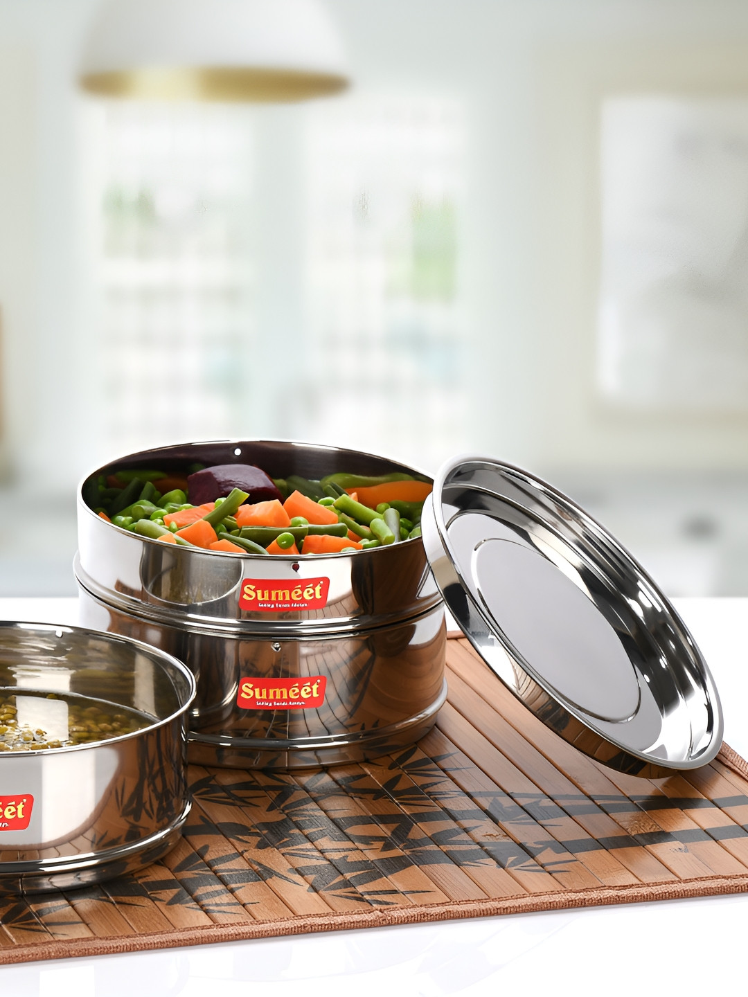 Sumeet Silver Toned Stainless Steel Cooker with Lid 800 ml