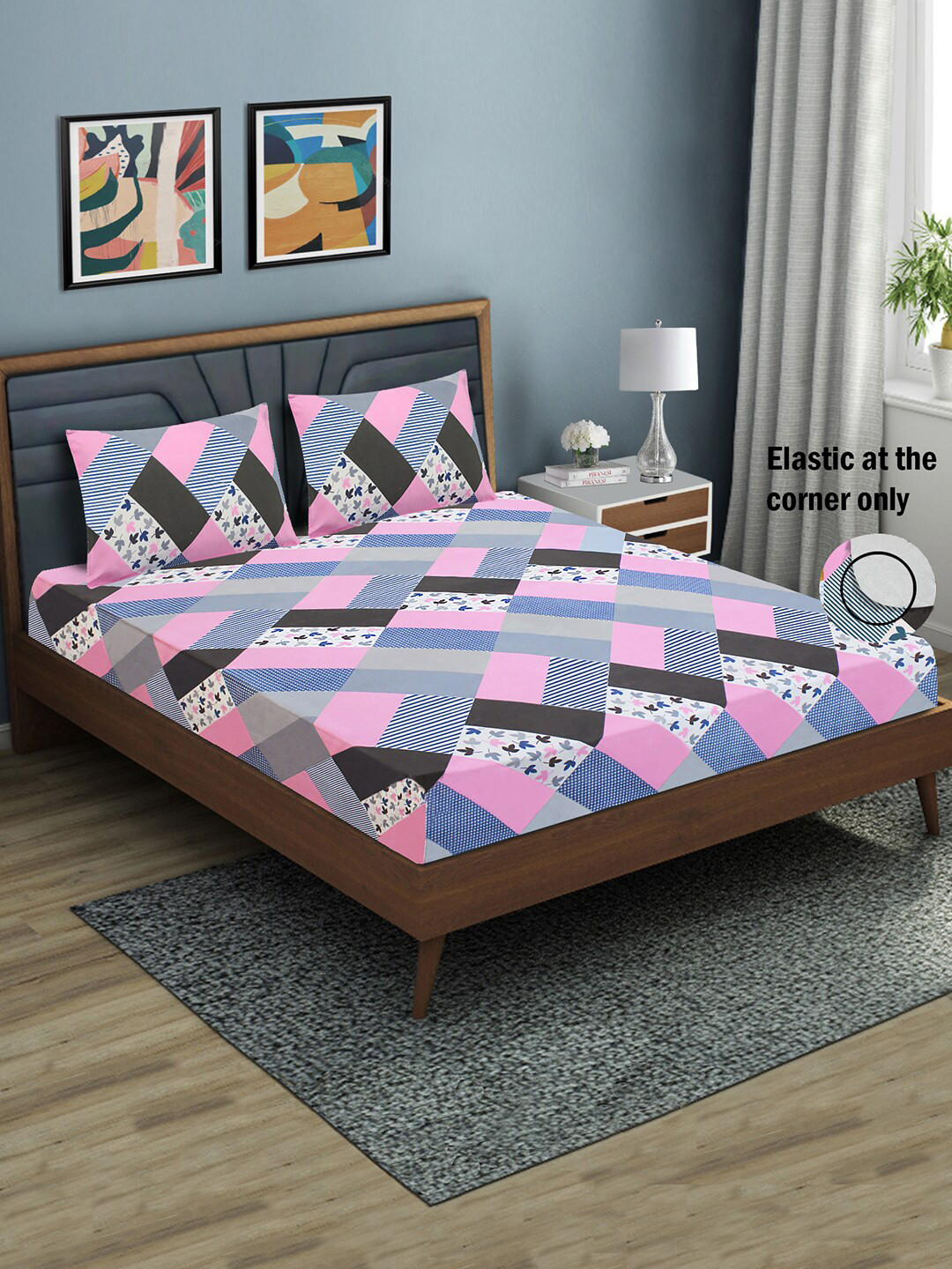 Aura Pink Geometric Microfiber 144 TC Fitted Queen Bedsheet with 2 Pillow Covers-78 x 70 inches