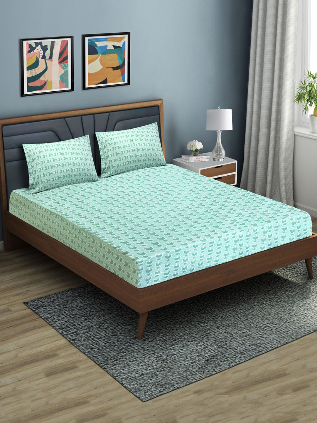 Aura Green Geometric Microfiber 144 TC Fitted Queen Bedsheet with 2 Pillow Covers-78 x 70 inches