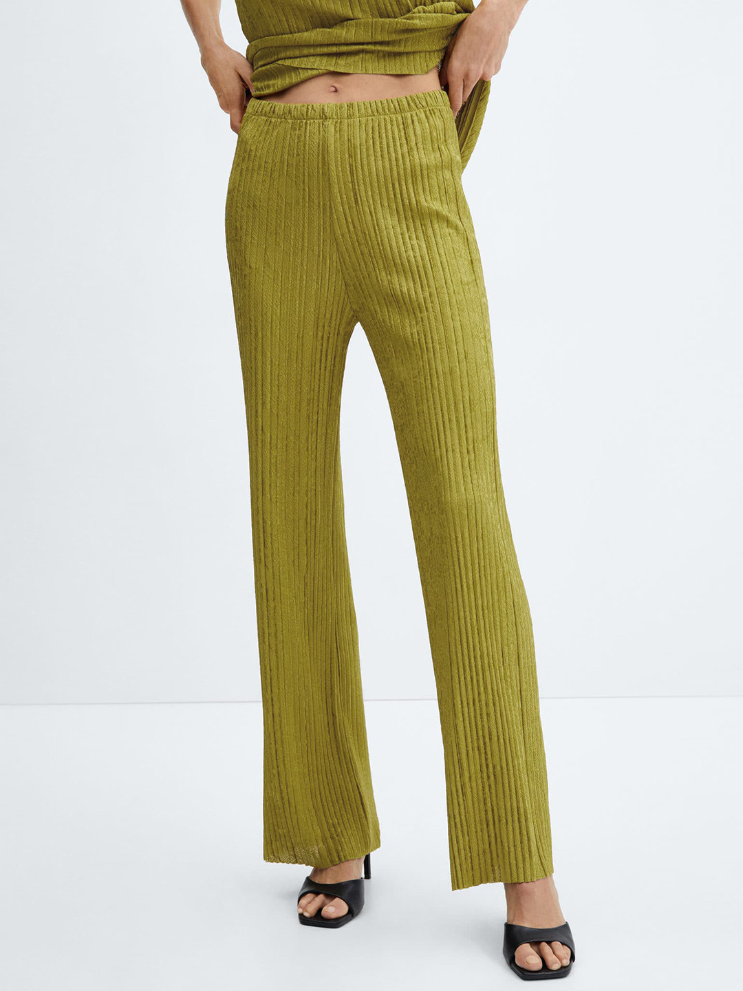 MANGO Women Self-Design Straight Regular Fit Trousers