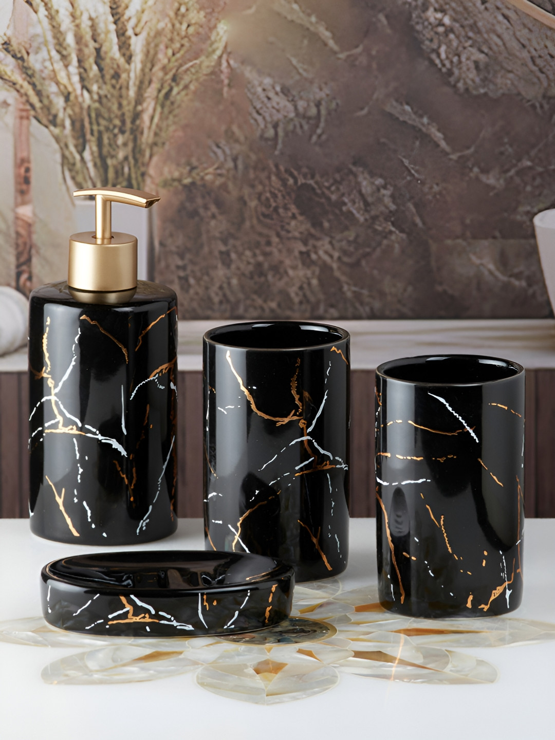 Kookee Black 4 Pieces Abstract Ceramic Bath Accessories Set