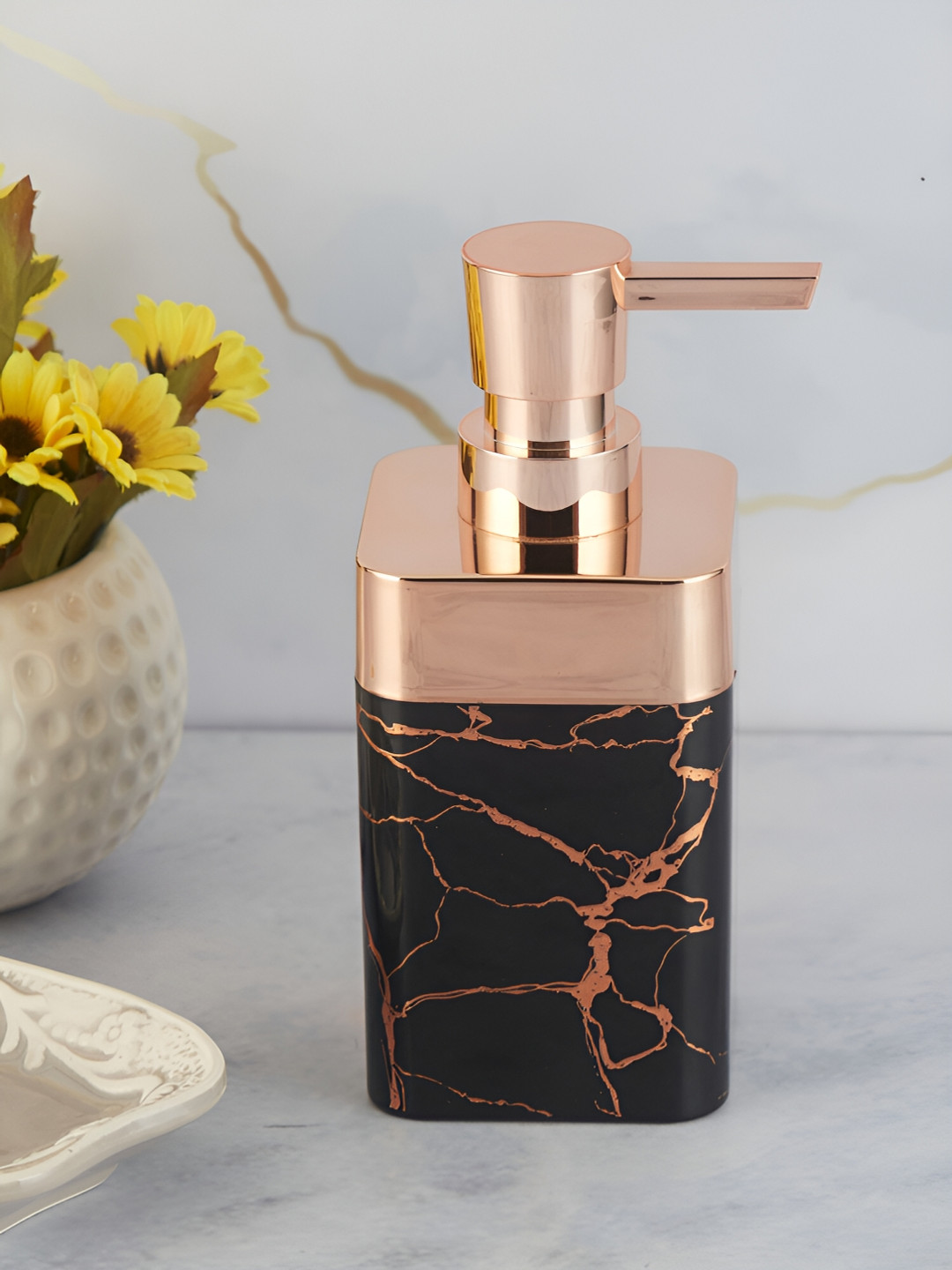 Kookee Black Abstract Printed Soap Dispenser