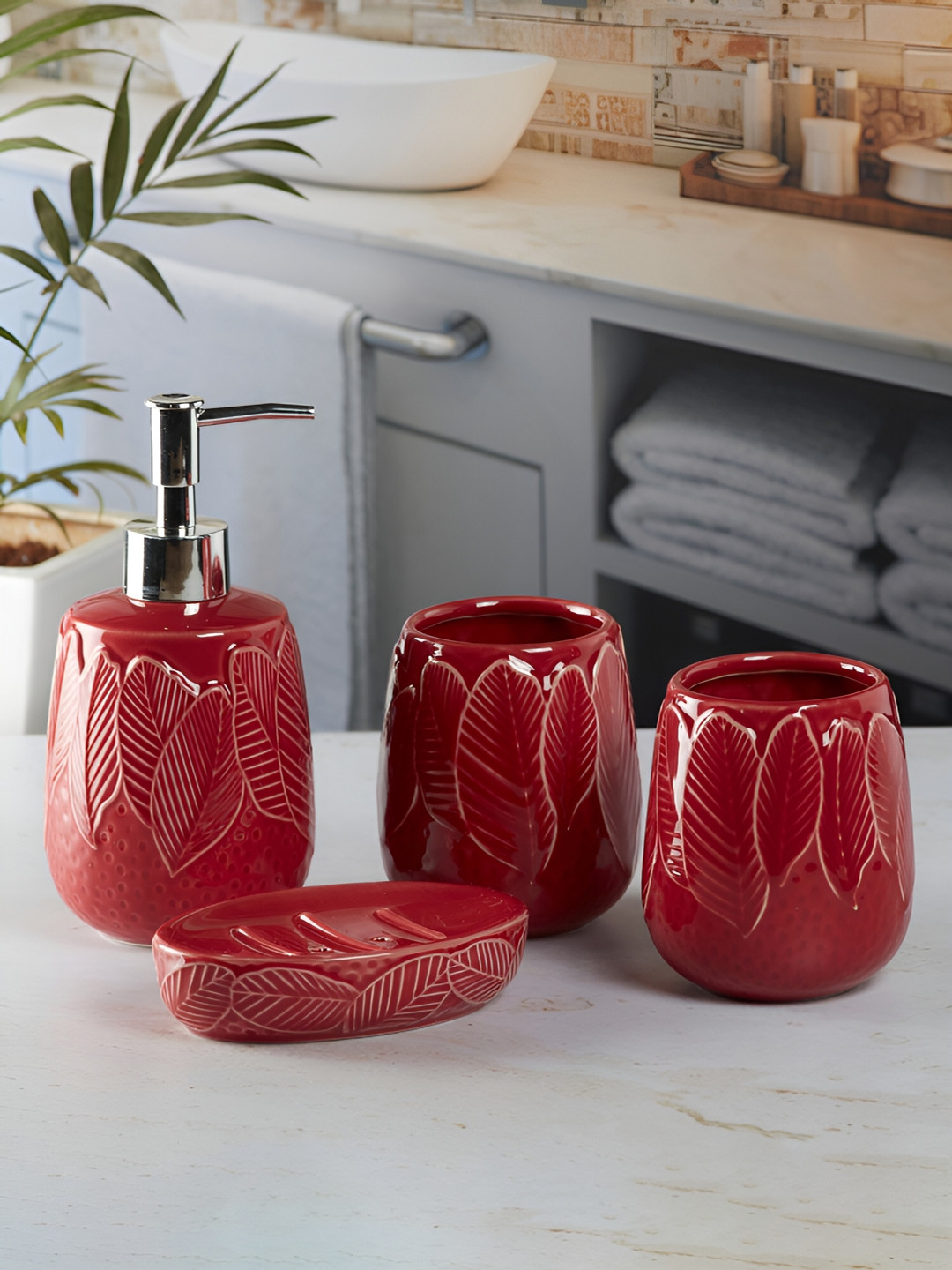 Kookee Red 4 Pieces Ceramic Cylindrical Shaped Bath Accessories Set
