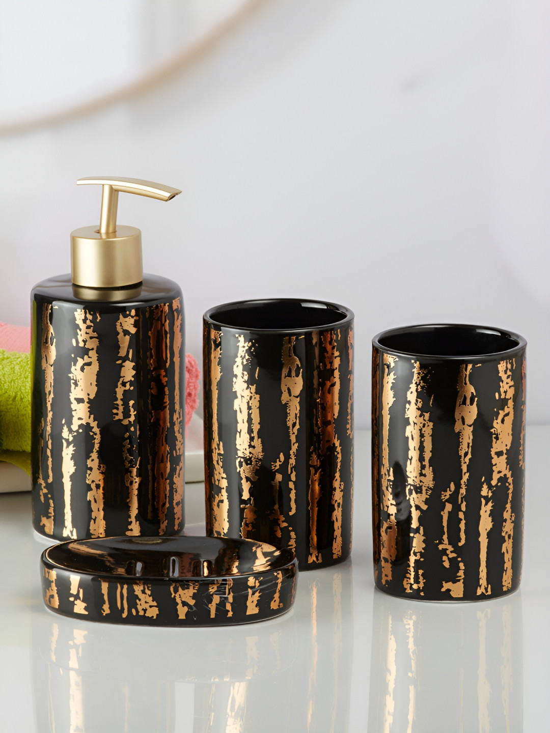 Kookee Black & Copper Toned 4 Pieces Cylindrical Shaped Ceramic Bath Accessories Set
