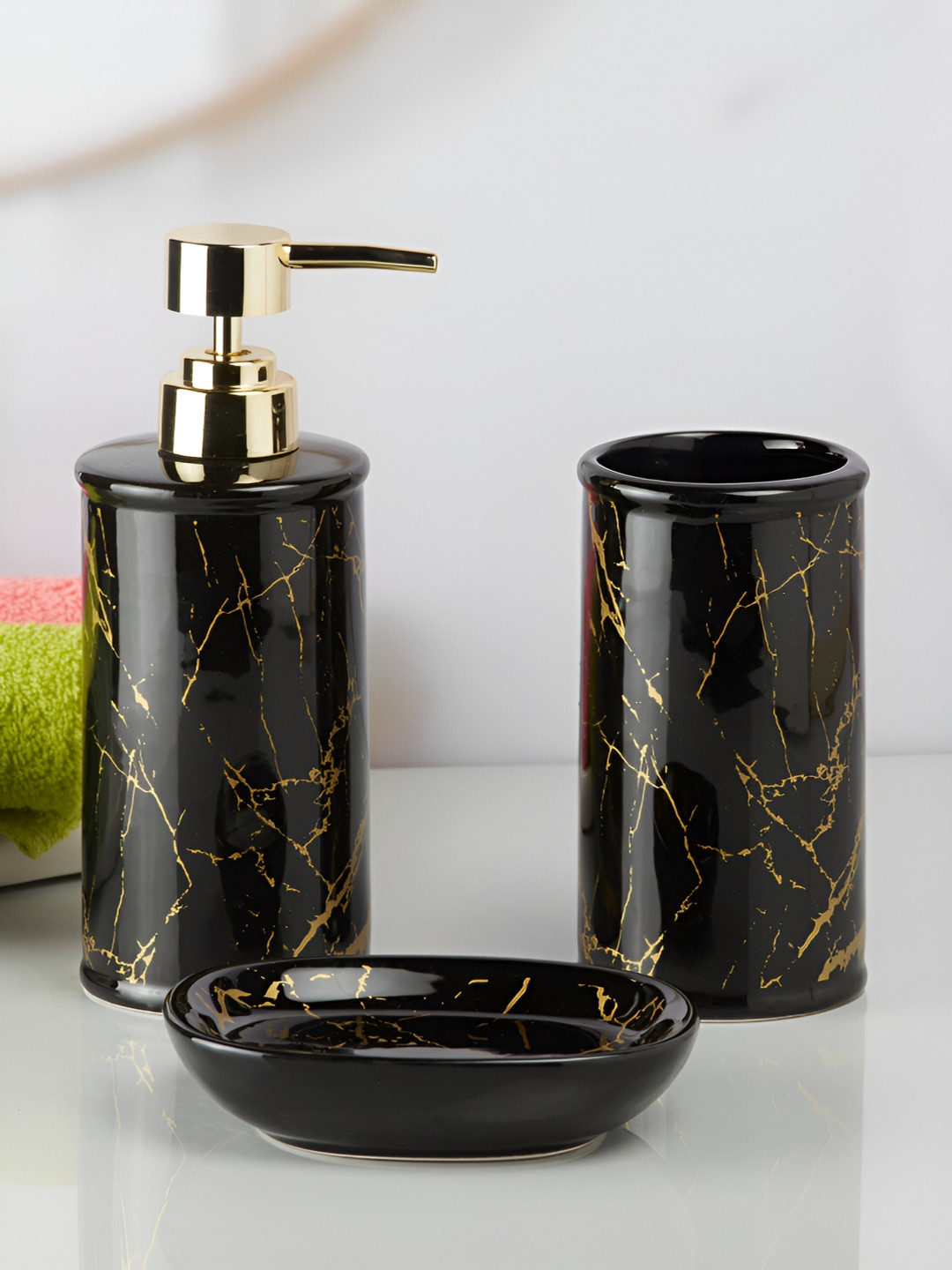Kookee Black & Gold Toned 3 Pieces Ceramic Bath Accessories Set