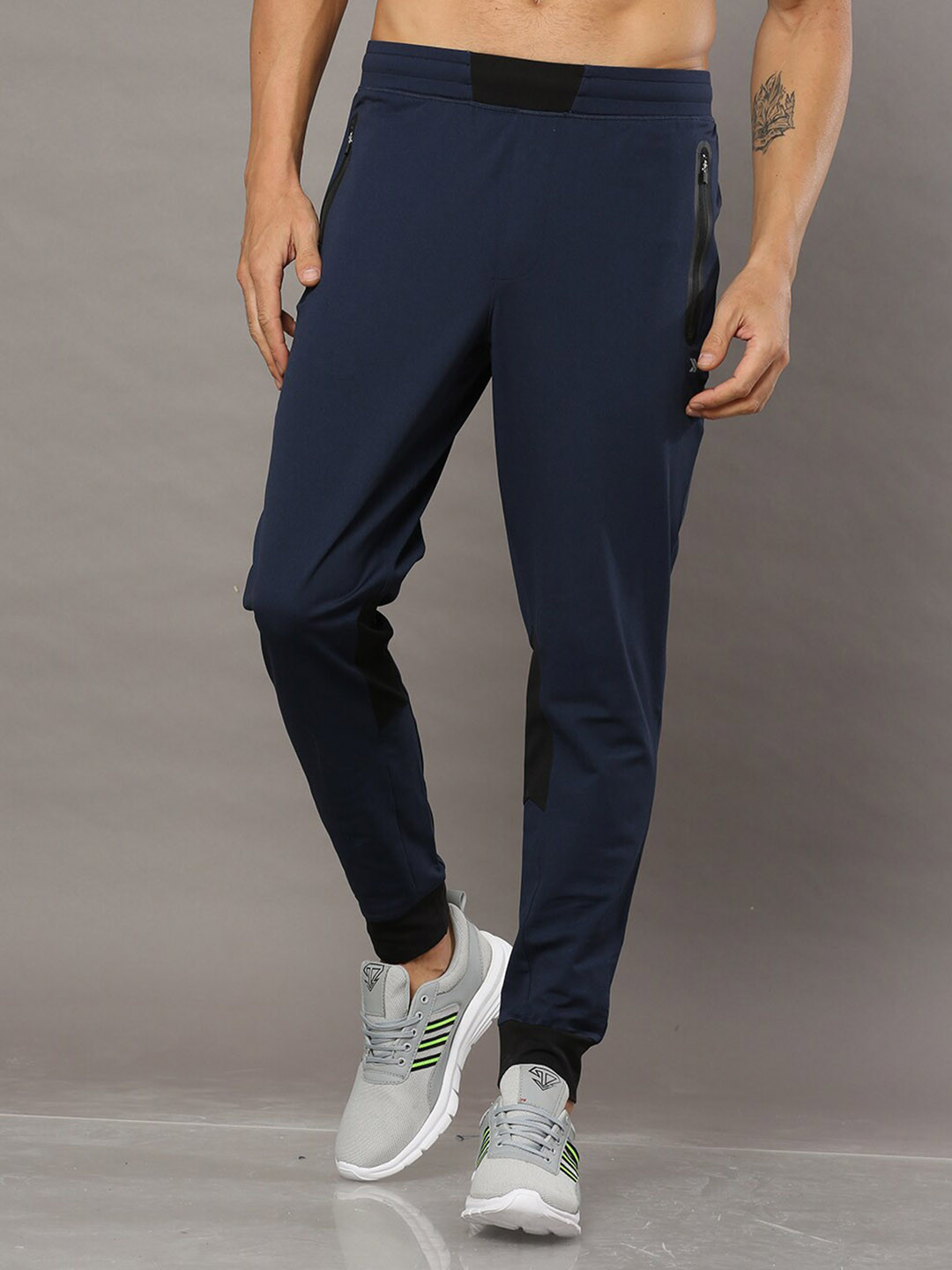 Jolger Mens Wrinkle free Workout Joggers