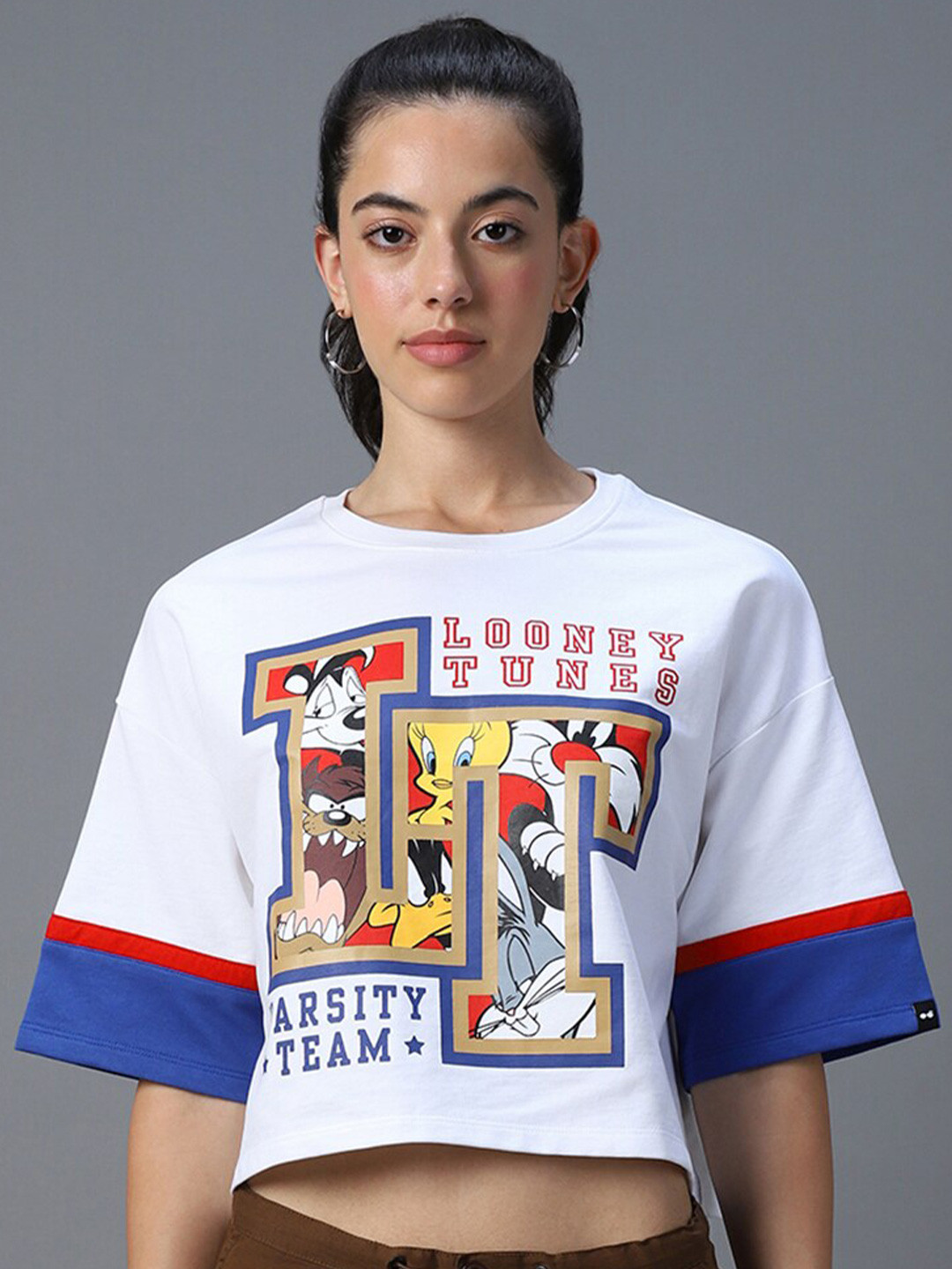 Bewakoof Looney Tunes Printed Oversized Cropped Tshirt