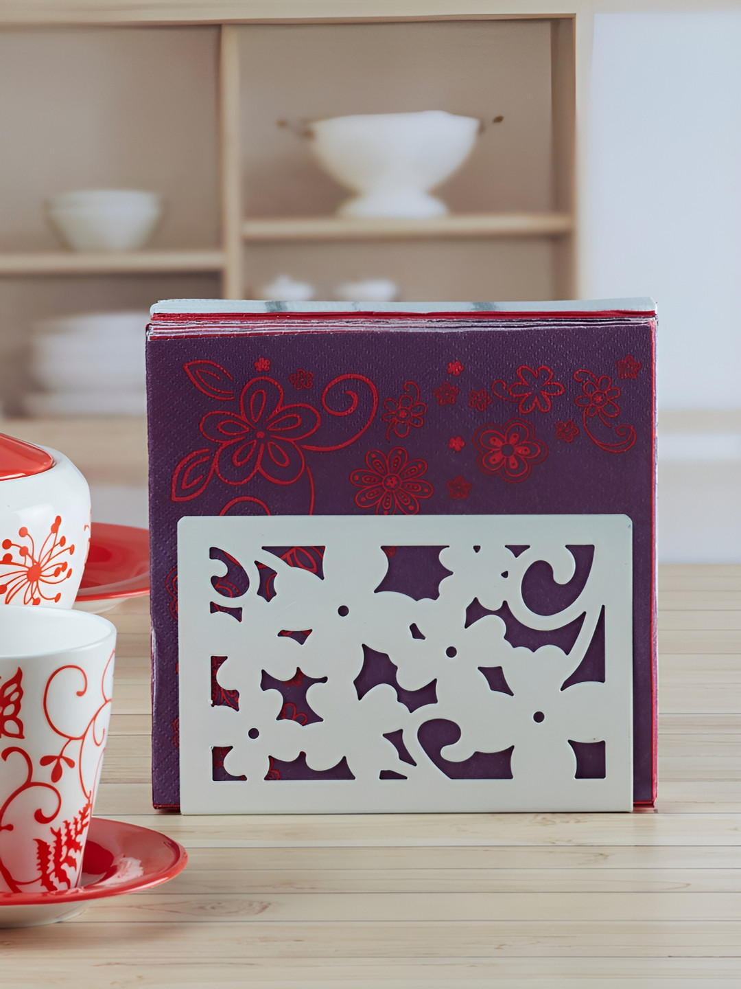 Kookee White Textured Metal Tissue Holder