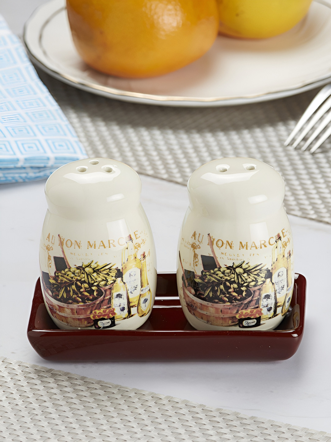 Kookee Brown & White Printed Oval Shape Salt & Pepper Shakers With Tray Set