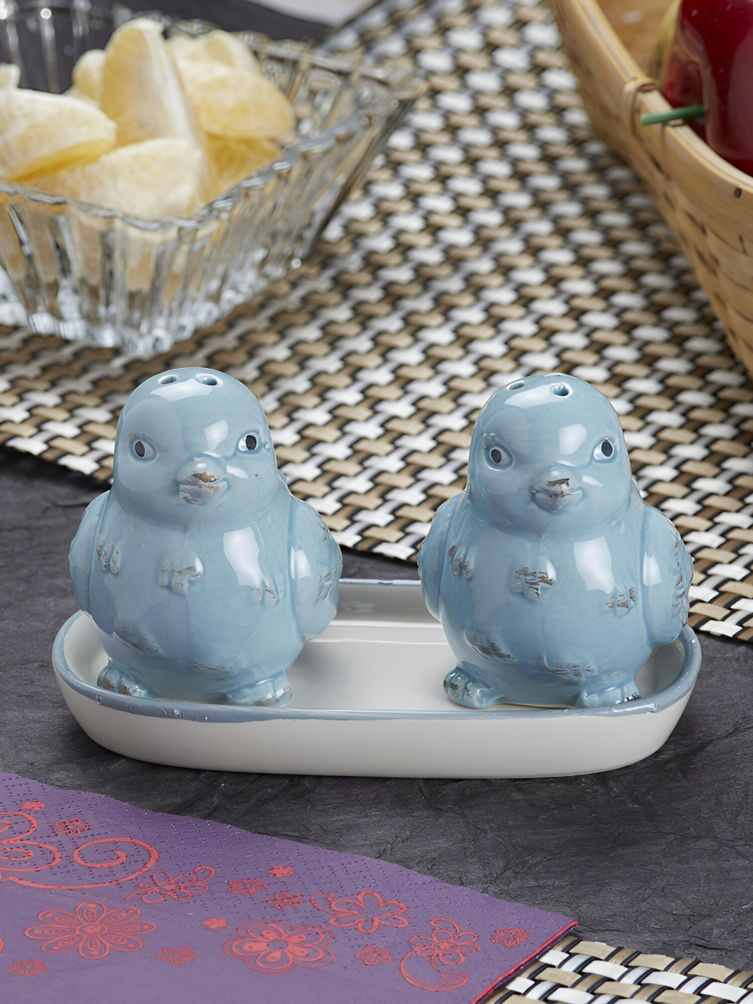 Kookee Blue 2 Pieces Bird Design Ceramic Salt Pepper Containers With Tray