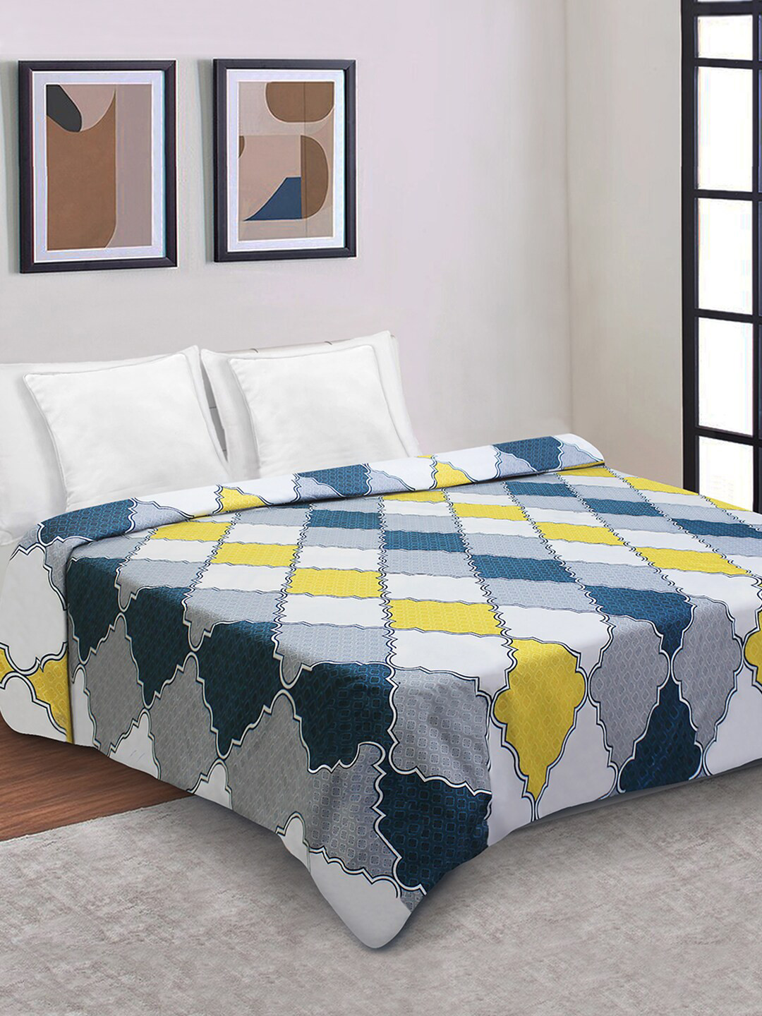 Aura Yellow Geometric Microfiber Mild Winter 150 GSM Double Bed Duvet With Zip Closure