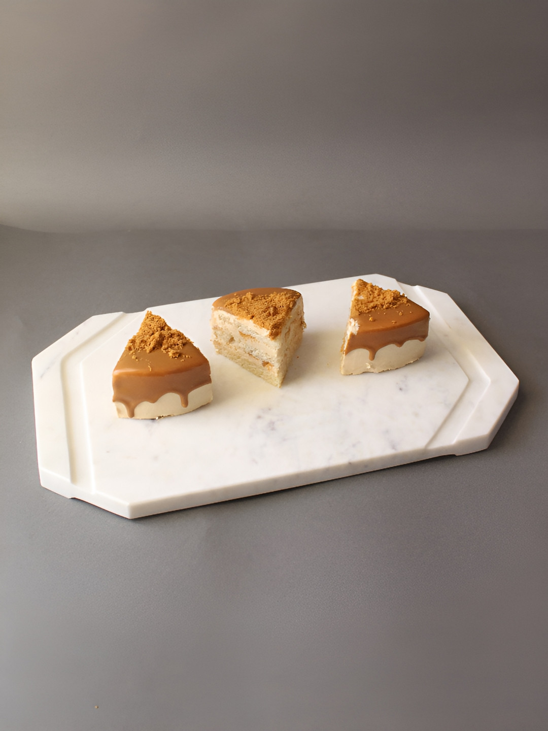 BYORA HOMES White Stoneware Food Platter