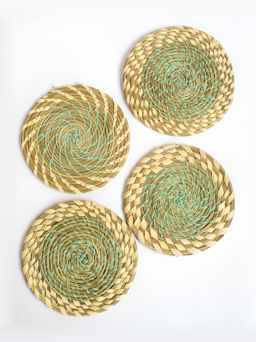 BYORA HOMES Beige & Green 6 Pieces Circle Orbit Weave Coasters